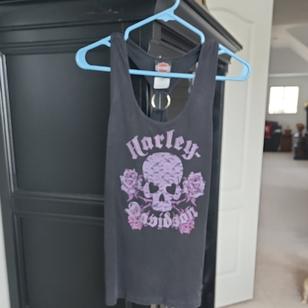 Harley-Davidson Black Tank Top with Pink Skull Design